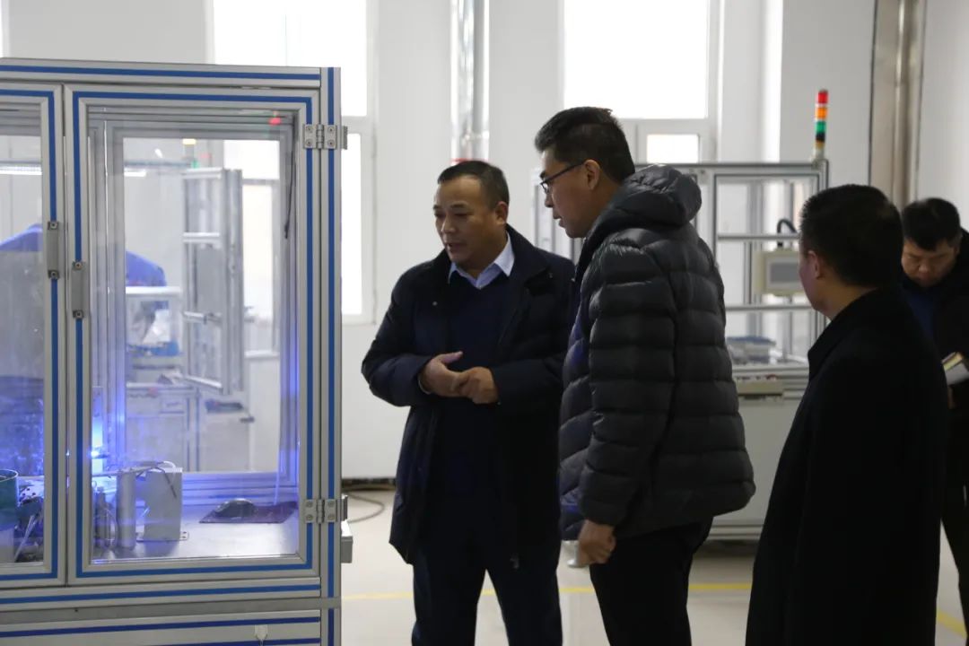 市科技局劉局長一行蒞臨龍立電子調(diào)研指導工作(圖2)
